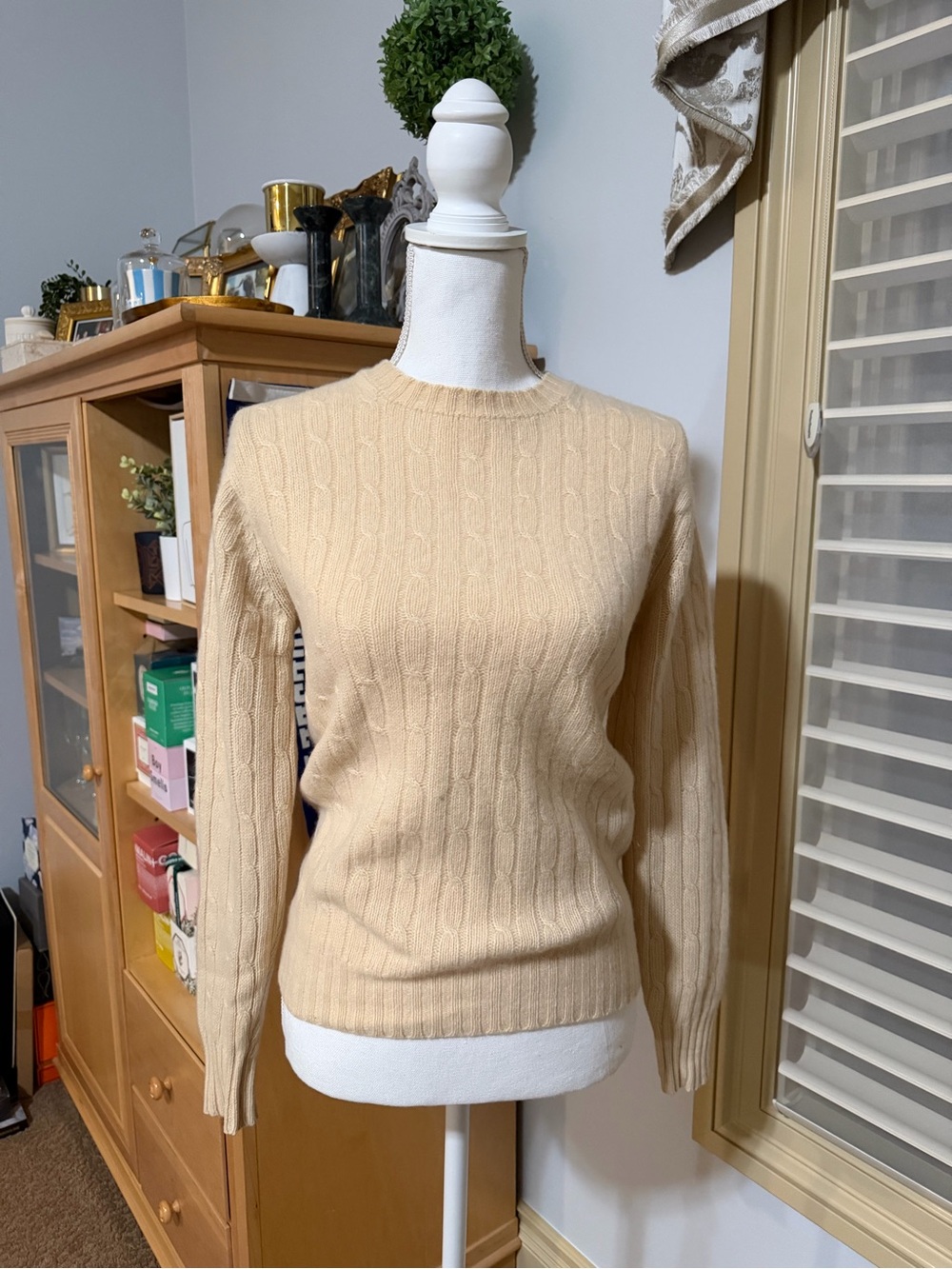 Vintage 100% Cashmere Cable Crewneck Sweater Size Medium By Bryant of Scotland